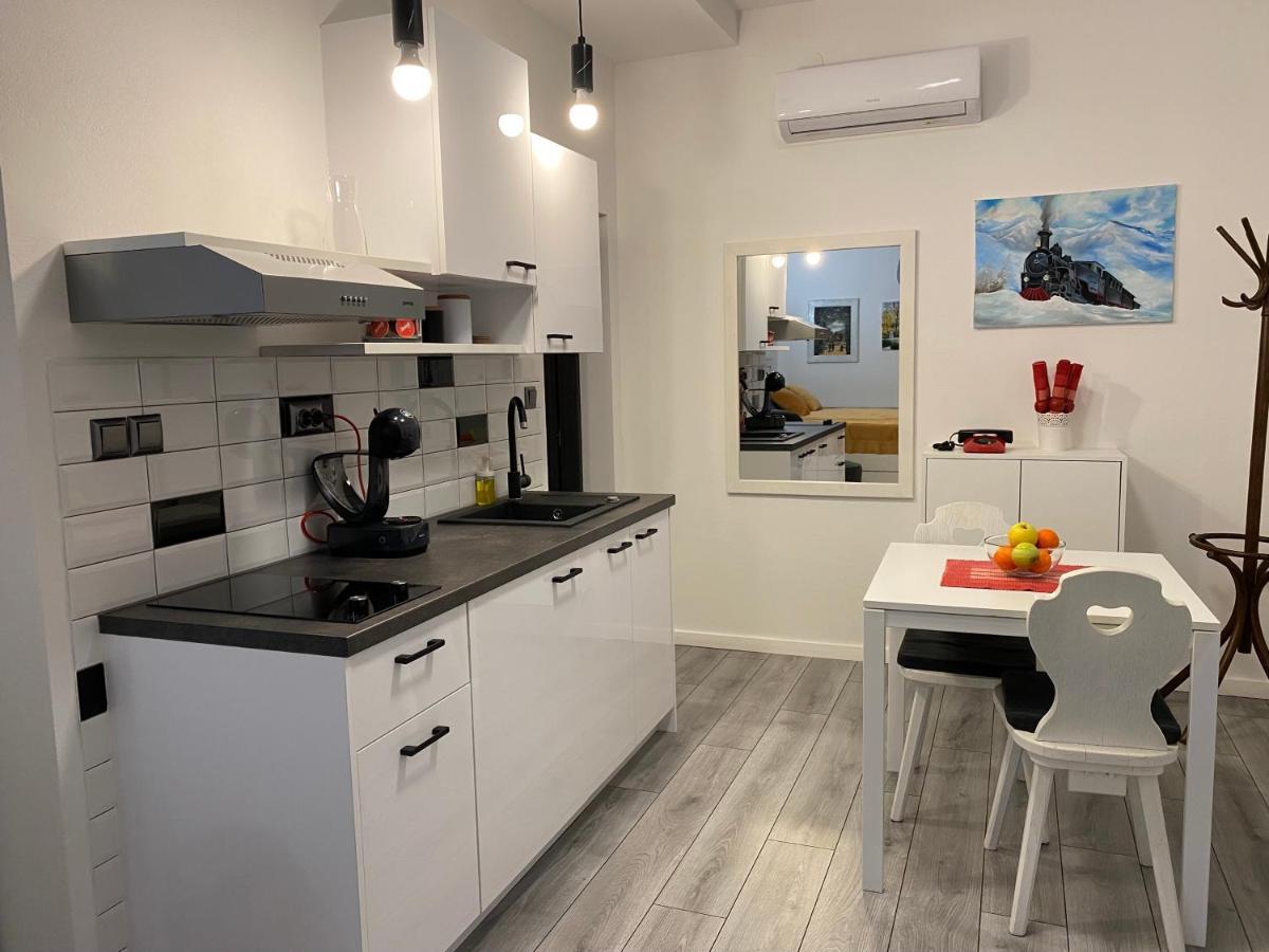 Studio Apartman Lora Lipik ภายนอก รูปภาพ